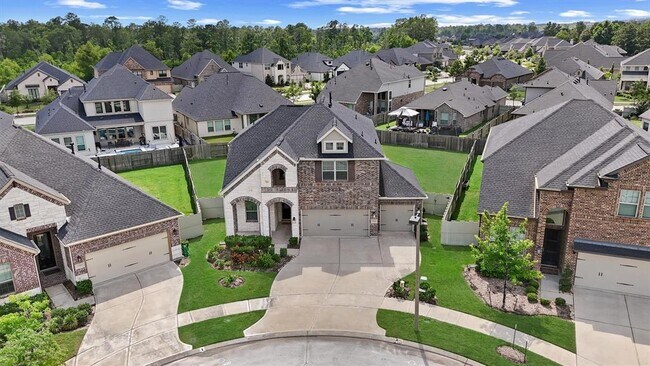 Building Photo - 17040 Shy Leaf Ct