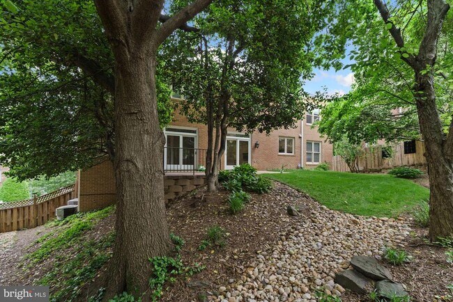 Building Photo - 5108 Warren Pl NW