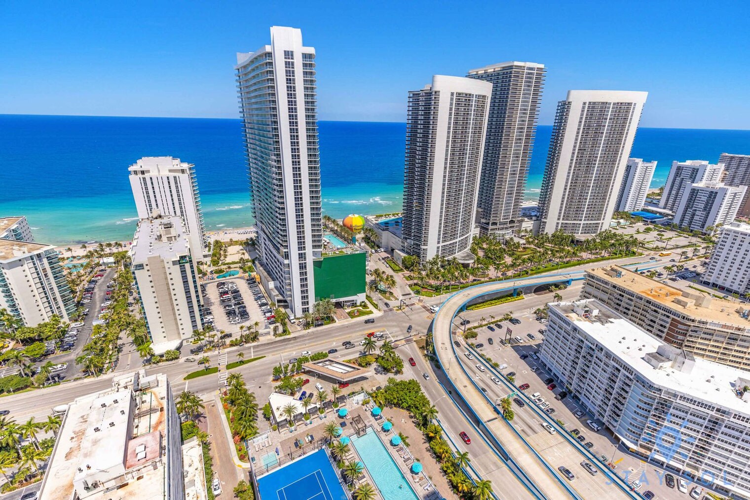 Building Photo - 4010 S Ocean Dr