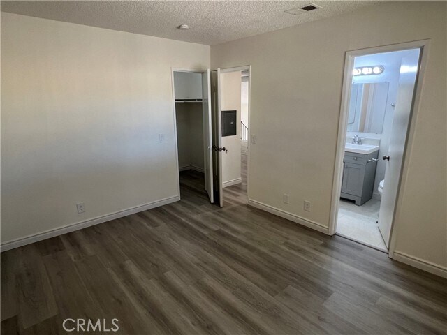 Building Photo - 221 Grayson Way