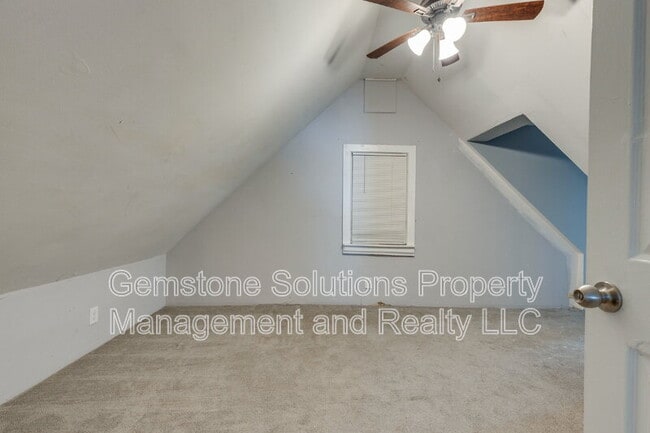Building Photo - 2930 Primrose Cir