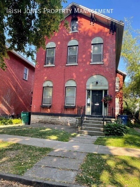 Building Photo - 62 Park St