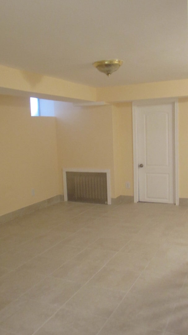 Building Photo - Beautiful Three Bedroom Home in Hamilton
