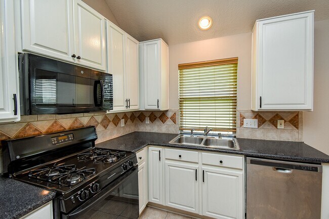 Building Photo - 11743 Berkway Trail
