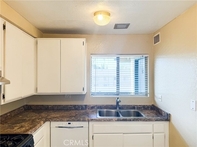 Building Photo - 101 W Olive Ave