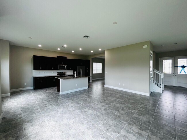 Building Photo - 5468 Pecan Dr