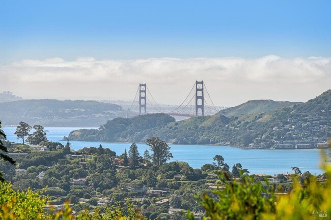 Building Photo - 138 Gilmartin Dr