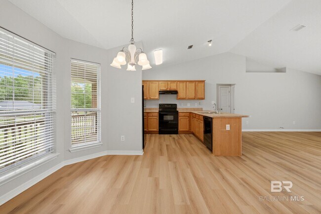 Building Photo - 11730 Madrone Ln