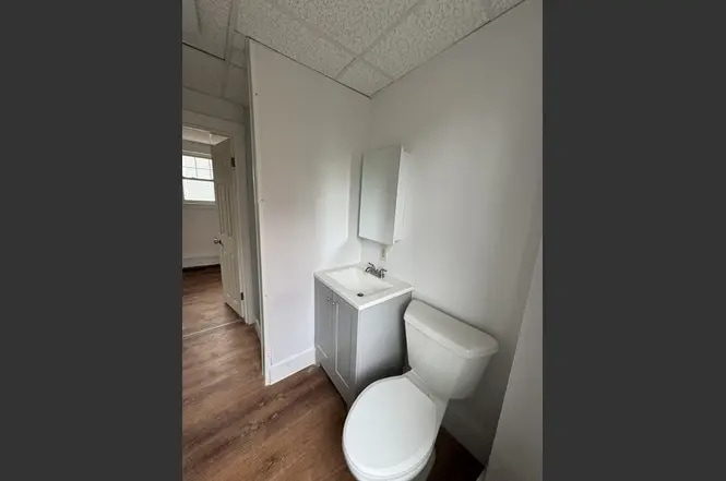 Building Photo - 164 Myrtle Ave