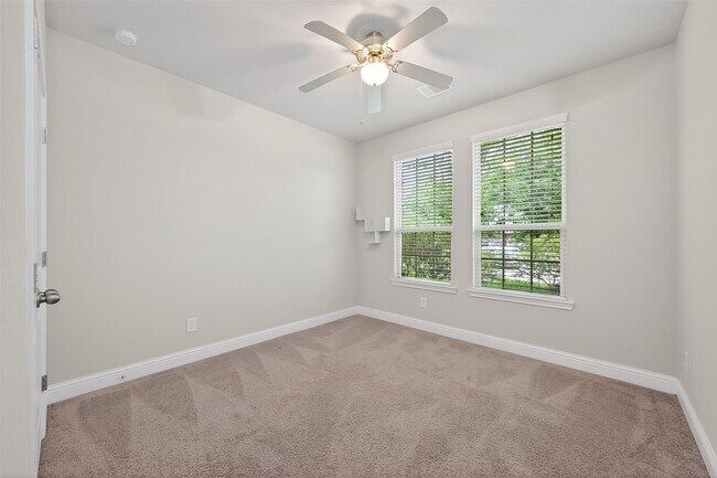 Building Photo - 9914 Deborah Colony Ln