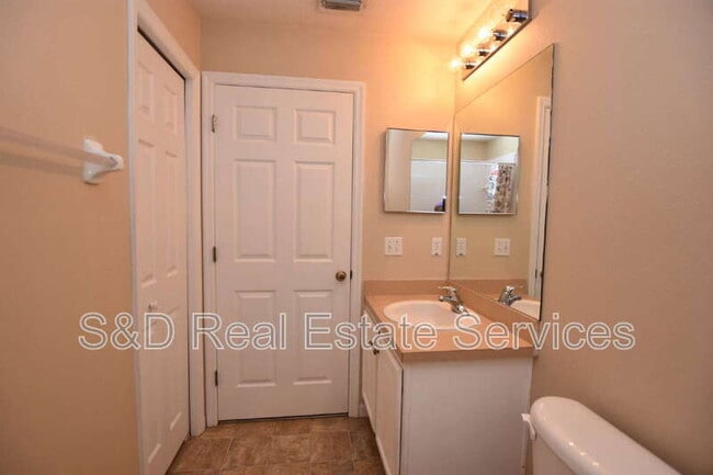 Building Photo - 7109 Evergreen Loop