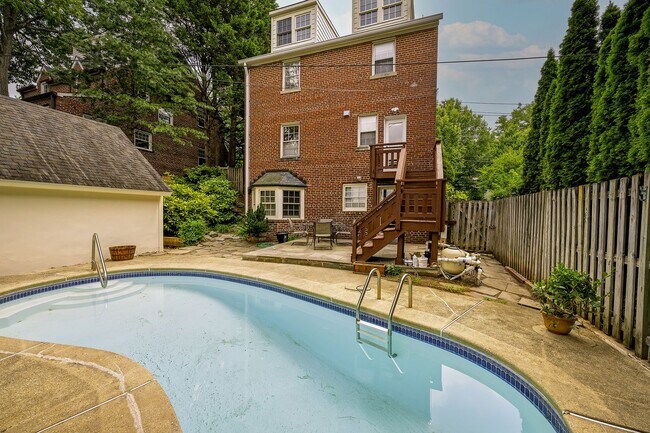 Building Photo - NW DC - Timeless Elegance Meets Modern Comfort in AU Park (with Pool!)