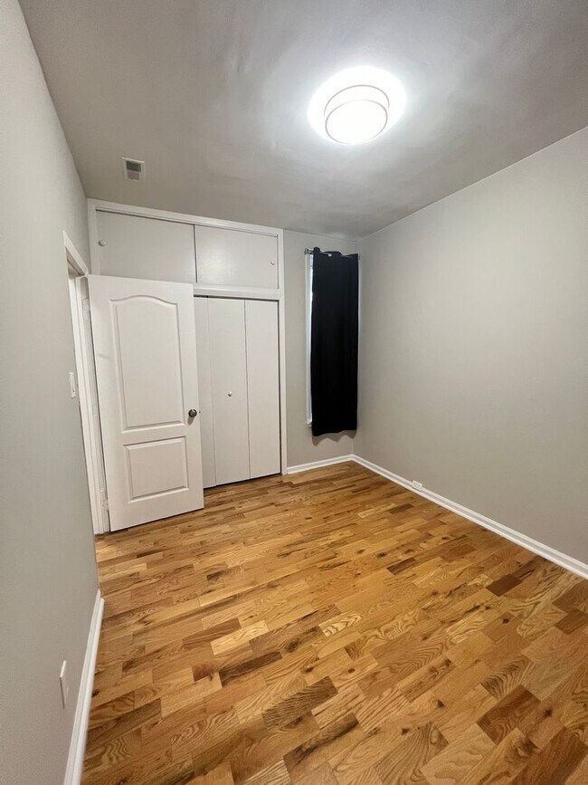 Building Photo - 5B2B house | Walking distance to Drexel University and UPenn