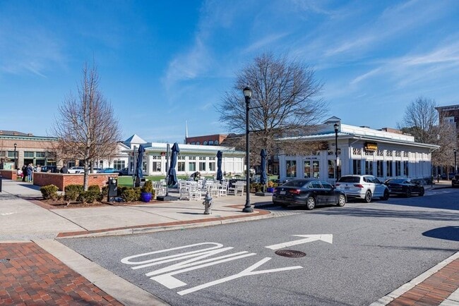 Building Photo - 308 Burgess Walk