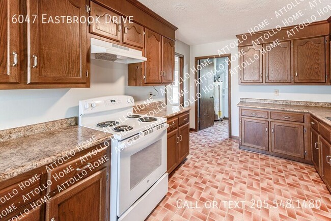 Building Photo - 6047 Eastbrook Dr