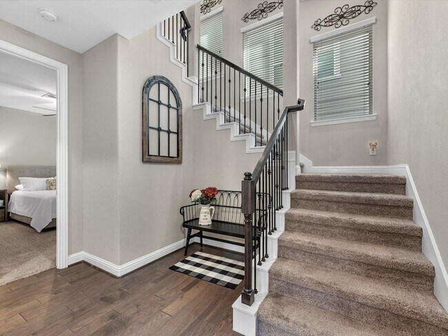 Building Photo - 1762 Sierra Crest Dr