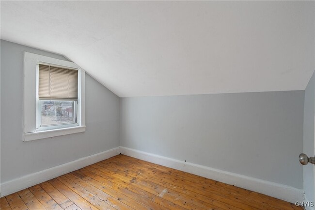 Building Photo - 148 W Cayuga St