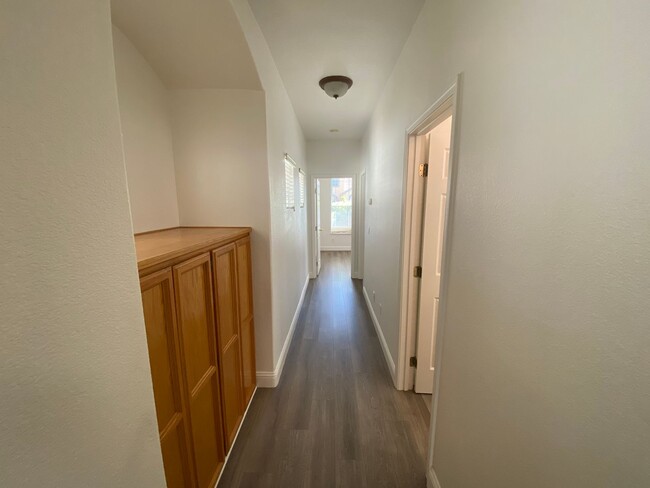 Building Photo - East Elk Grove Home Close to Pleasant Grov...