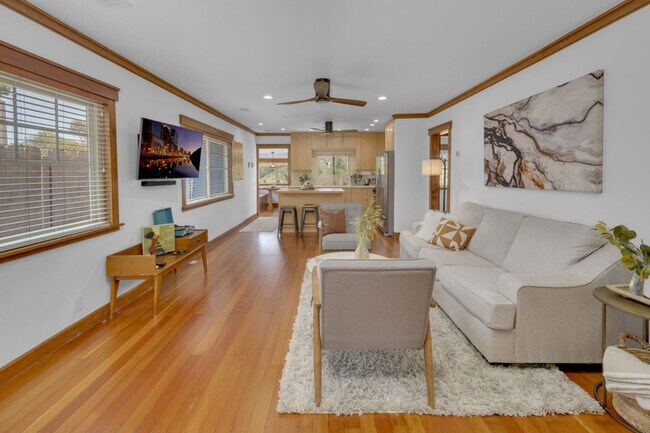 Building Photo - 1072 Johnson Ave