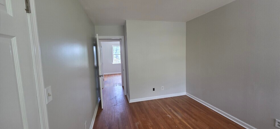 Building Photo - 769 Sylvan Ave