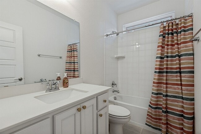 Building Photo - 3508 Sunflower St