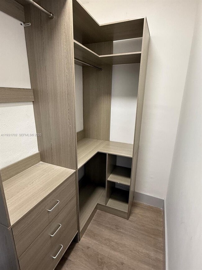 Building Photo - 6790 SW 17th St