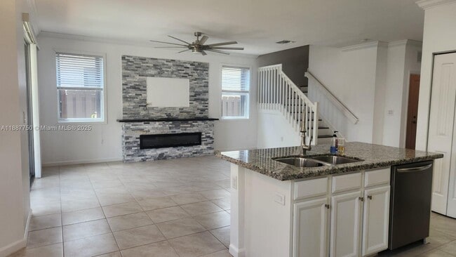 Building Photo - 25309 SW 118 Ct