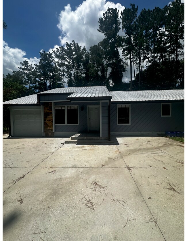 Building Photo - 3124 NW 75th Way