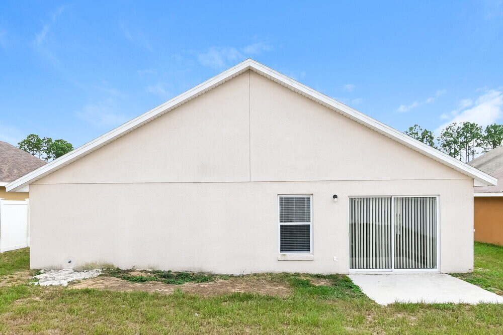 Building Photo - 417 Halstead Dr
