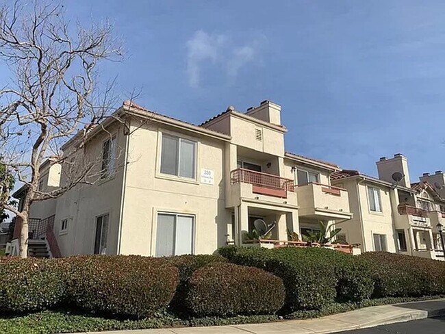 Primary Photo - Available 2 bedroom/2 bath condo in a grea...