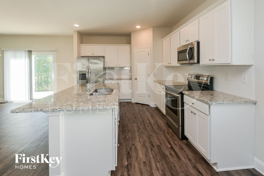 Building Photo - 5423 Cobblestone Glen Dr