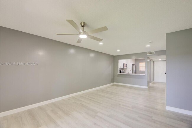 Building Photo - 851 NE 209th Terrace