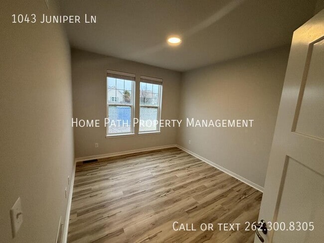 Building Photo - 1043 Juniper Ln