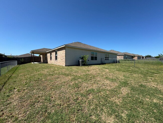 Building Photo - 3802 John Chisholm Loop