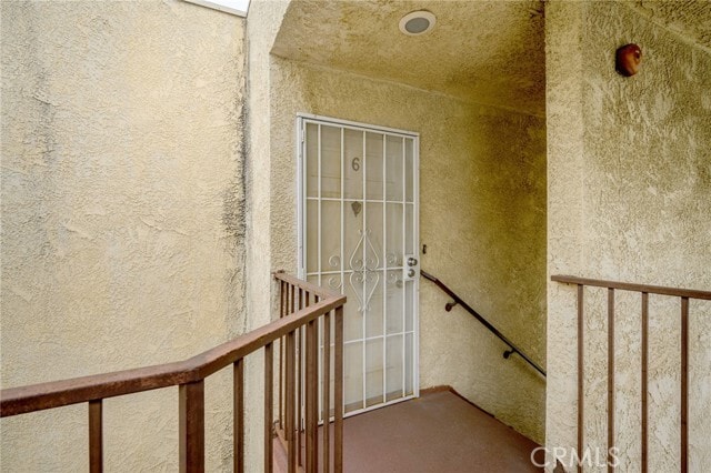 Building Photo - 330 Pioneer Dr