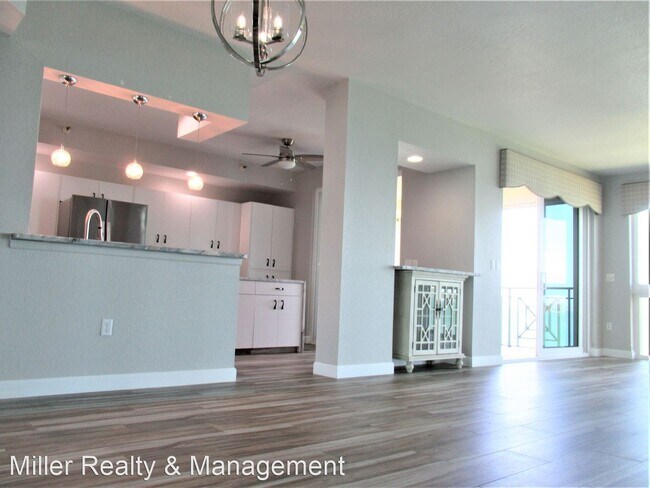 Building Photo - 2 br, 2 bath House - 4717 Dolphin Cay Lane, S