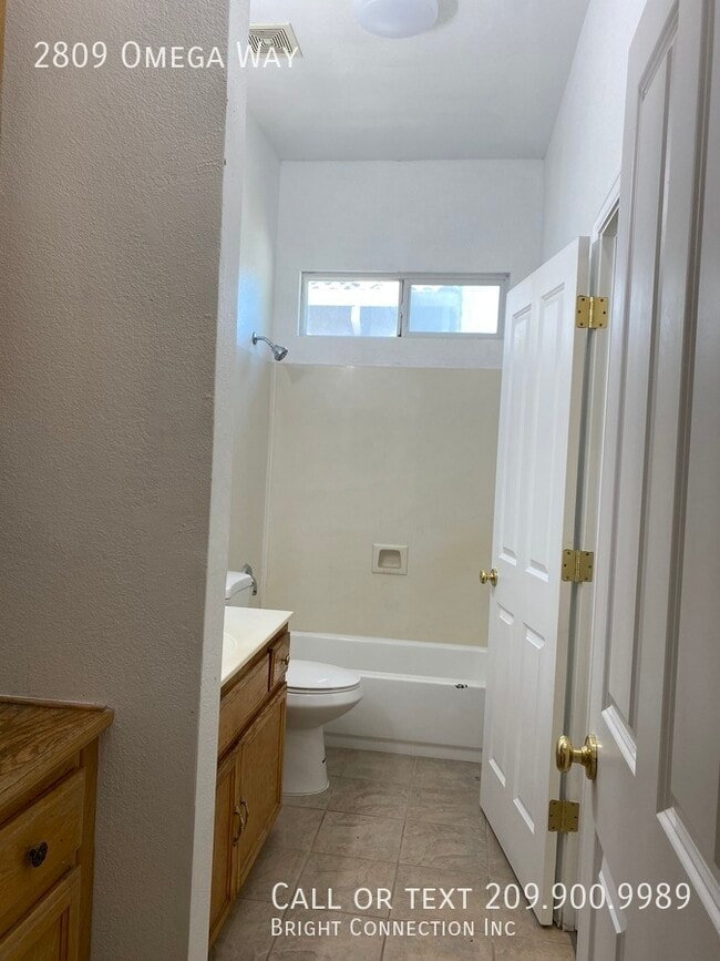 Building Photo - 2809 Omega Way