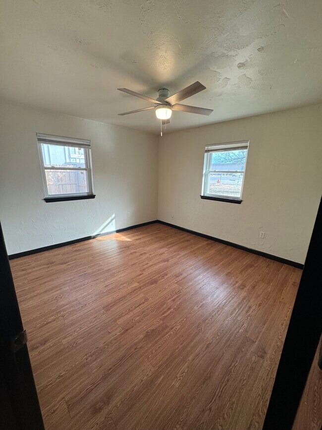 Building Photo - 145 Ann Arbor