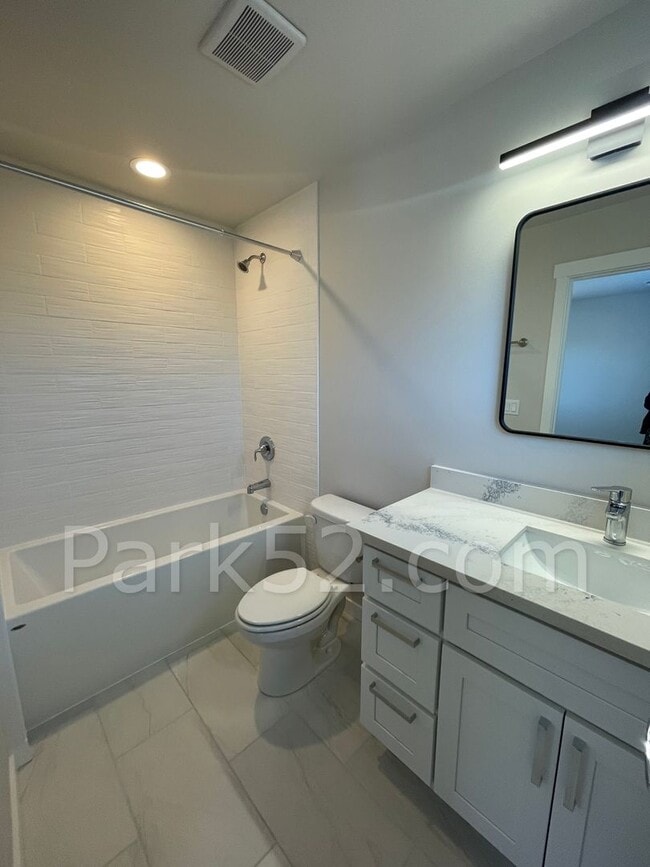 Building Photo - 3 Bedroom Tacoma Home