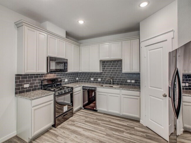 Building Photo - 12646 Alta Vista