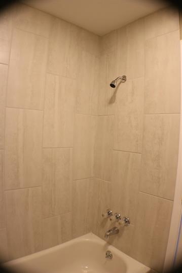 Building Photo - 600 Huddleston Ave