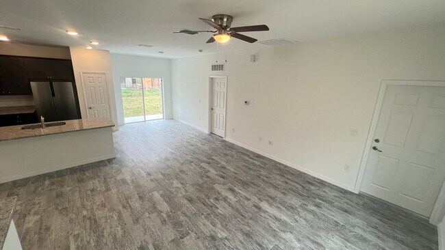 Building Photo - GORGEOUS Bedroom, 2 Bathroom Home in Palm Bay!!