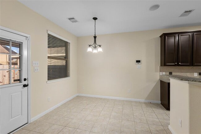 Building Photo - 4855 Palomar Ln