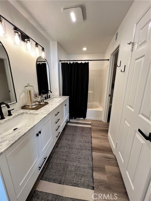 Building Photo - 17765 Redford Pl