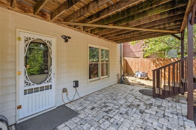 Building Photo - 12857 Waterside Dr