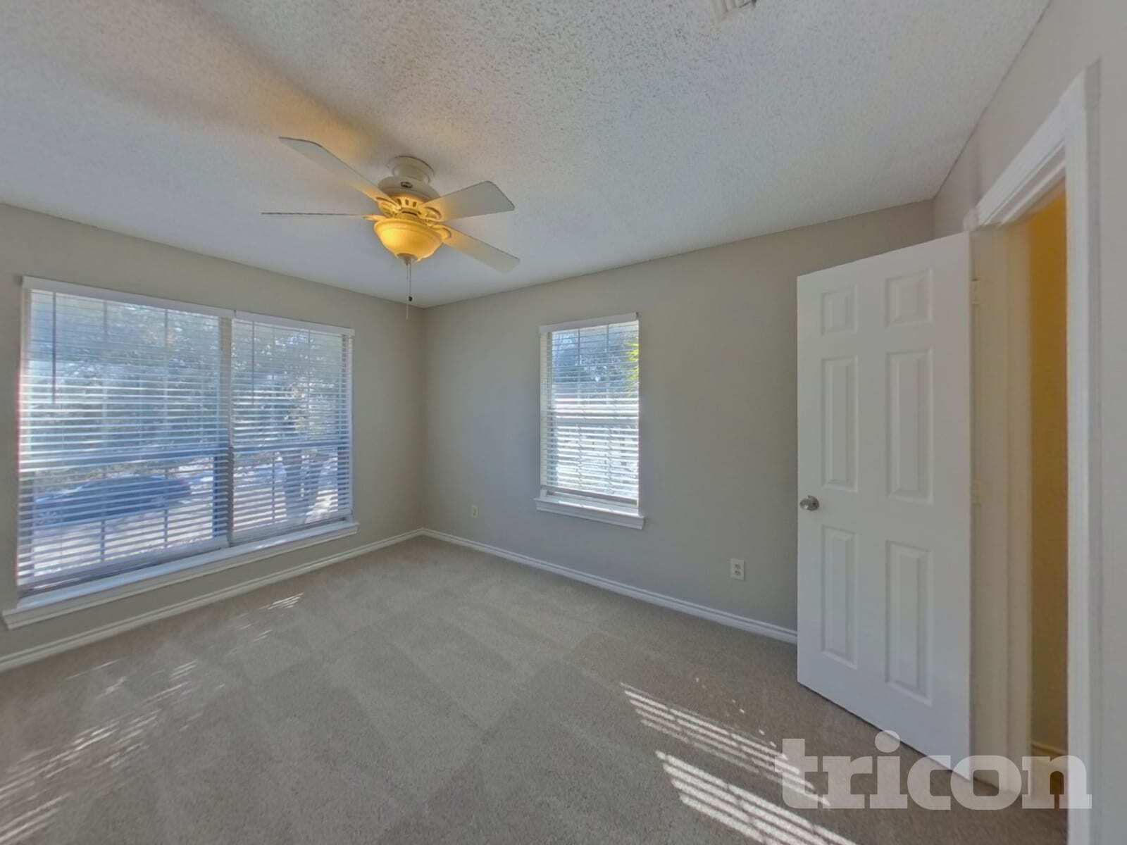 Building Photo - 1417 Baker Dr