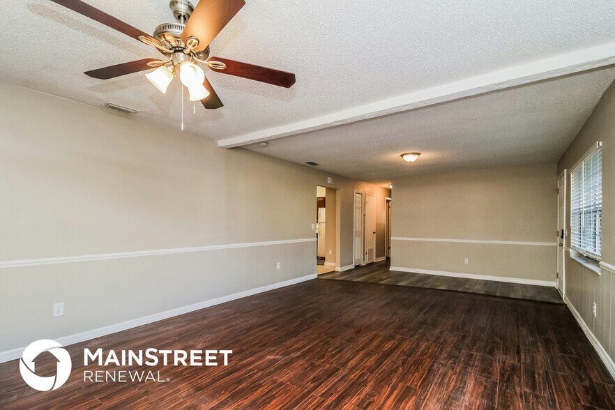 Building Photo - 1655 Margaret St