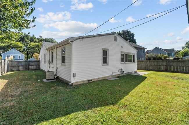 Building Photo - 8229 Gygax Rd