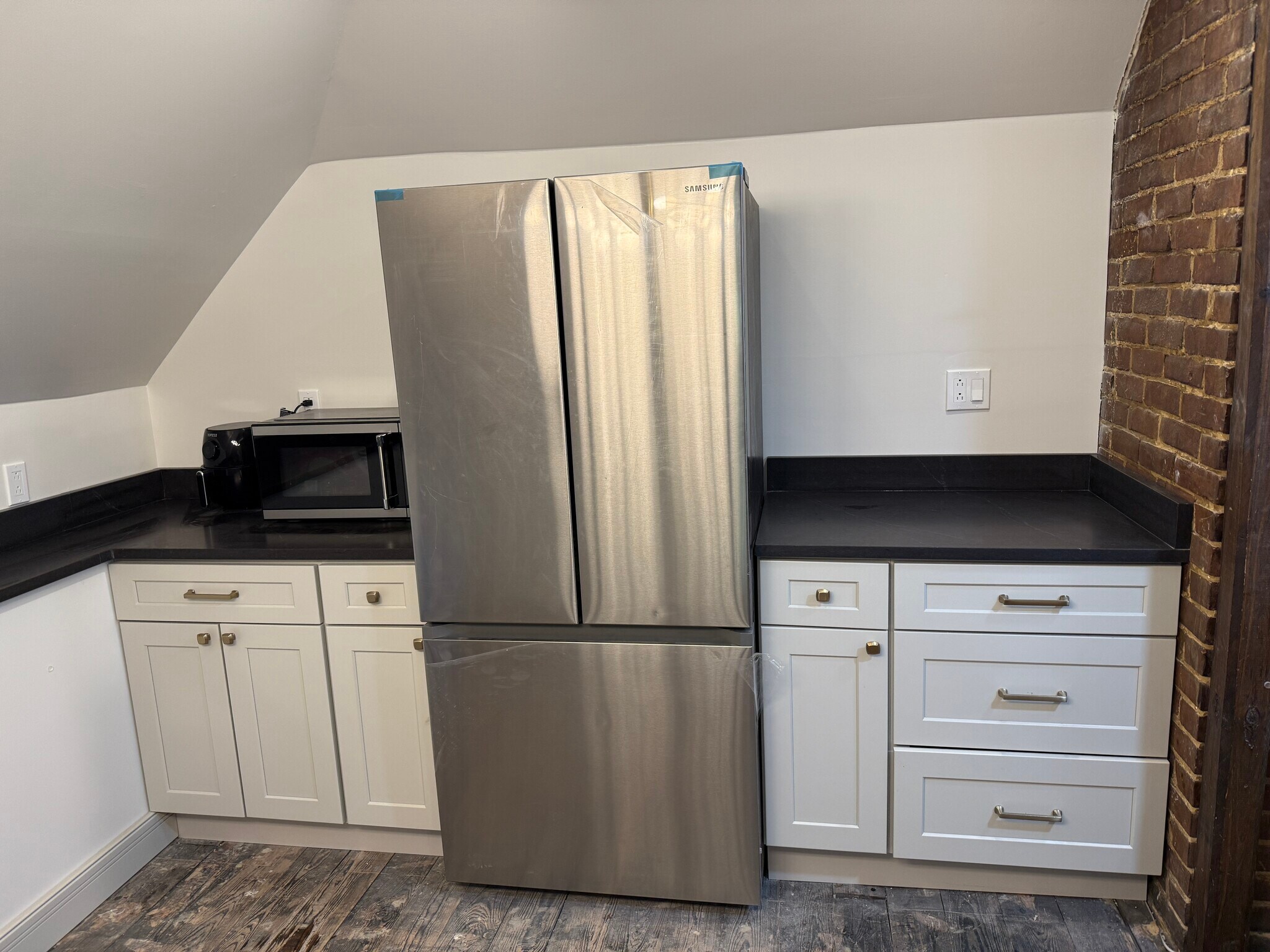 Building Photo - 214 Arlington Ave