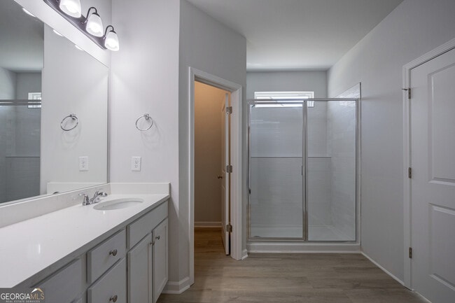 Building Photo - 931 Park Pl St